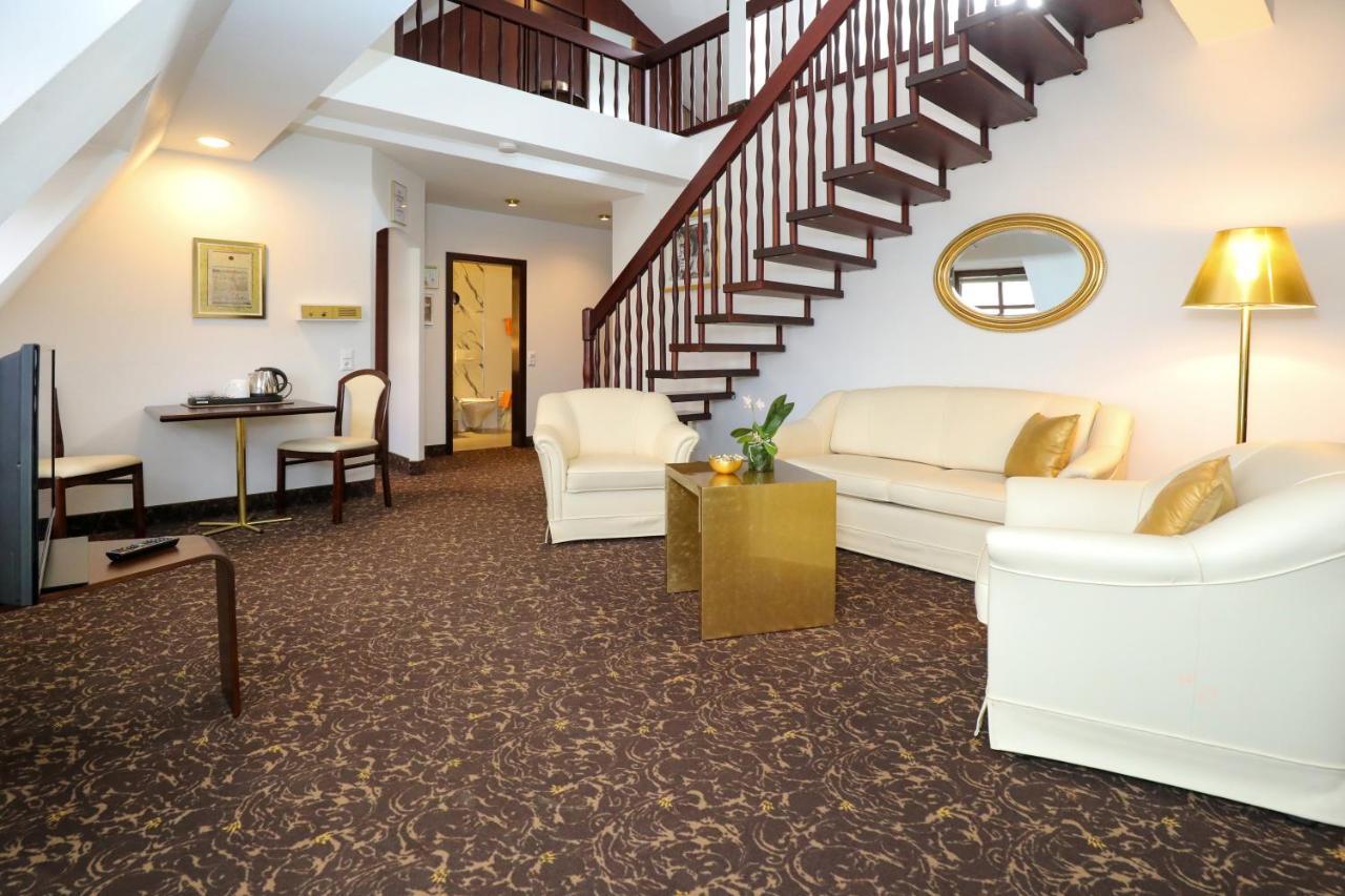 City-Hotel อาชาฟเฟนบวร์ก ภายนอก รูปภาพ